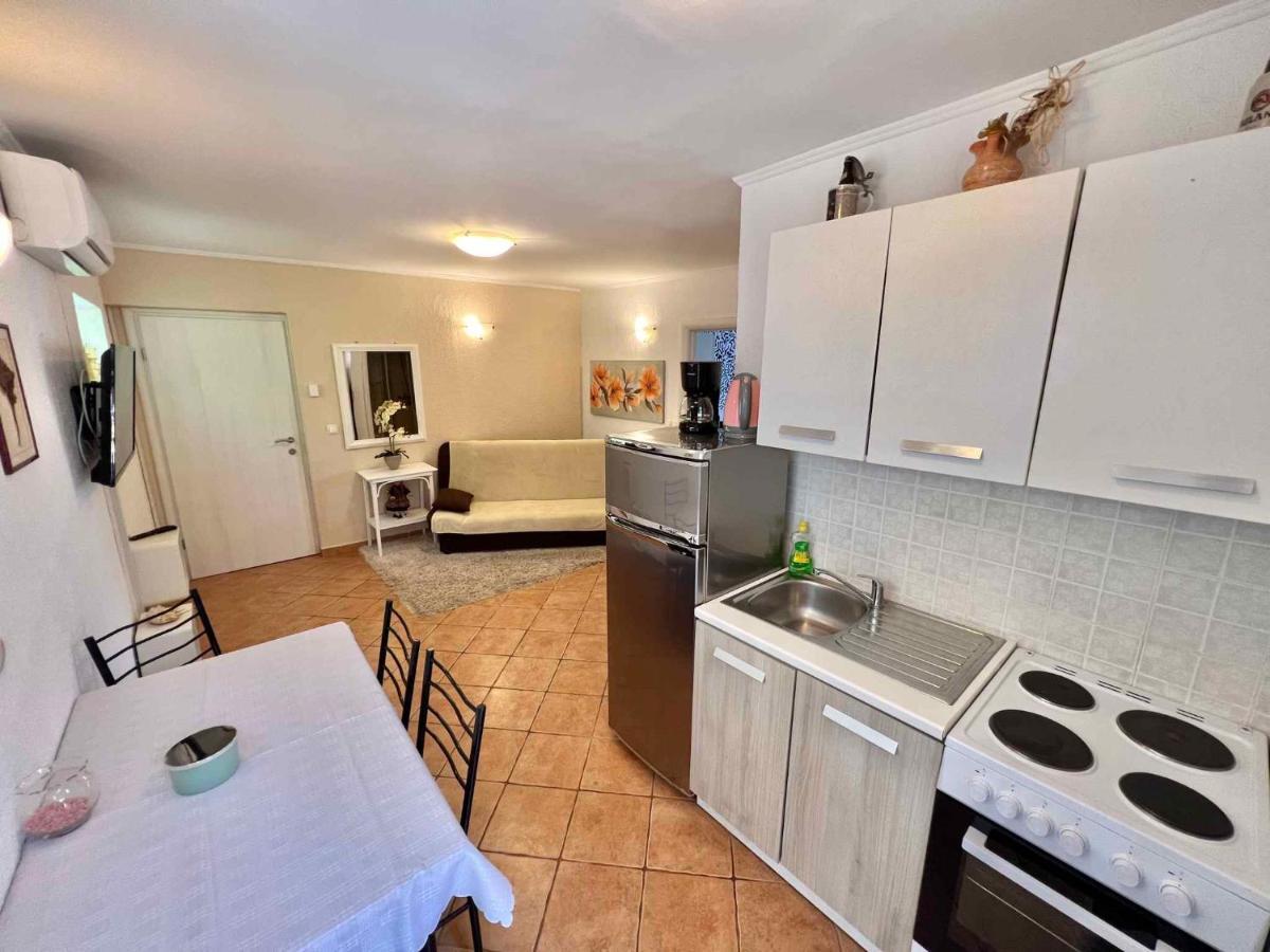 Apartments In Dramalj 45034 ภายนอก รูปภาพ